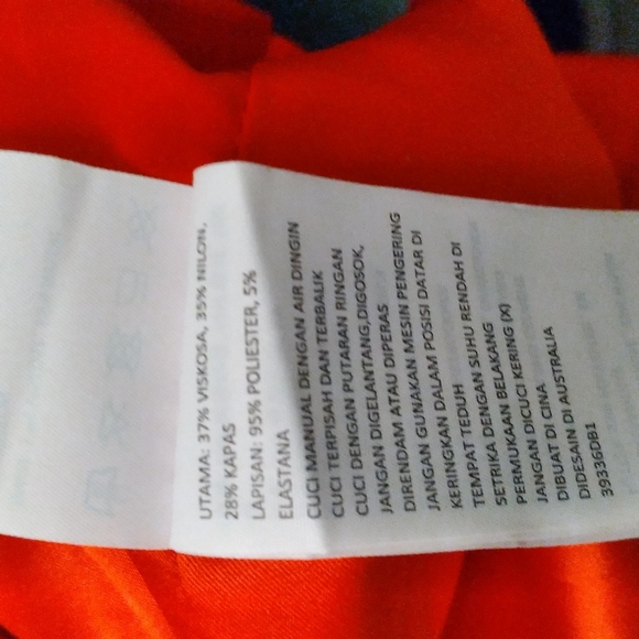 BARDOT Red Lace Off-the-shoulder Dress - Picture 6 of 10